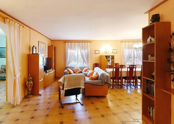 Cal Vimon Villa *